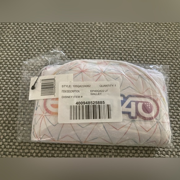 Disney Epcot40 Loungefly wallet - Picture 8 of 10